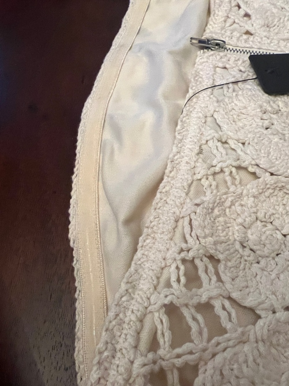 Lulu's Cream Crocheted Floral Lace top💕Size L 🤩🤩🔥🔥NWT - Picture 6 of 11